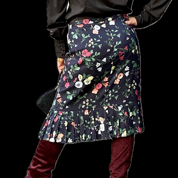 Forever in Love with Vintage! - Picture 14 of 16